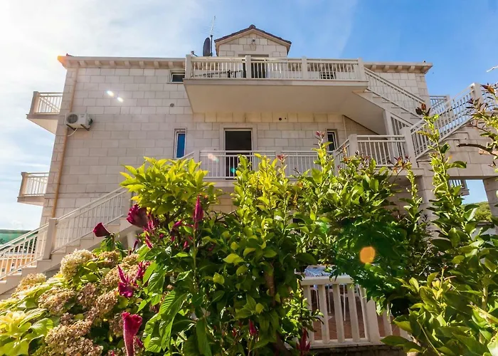Apartments Sumartin
